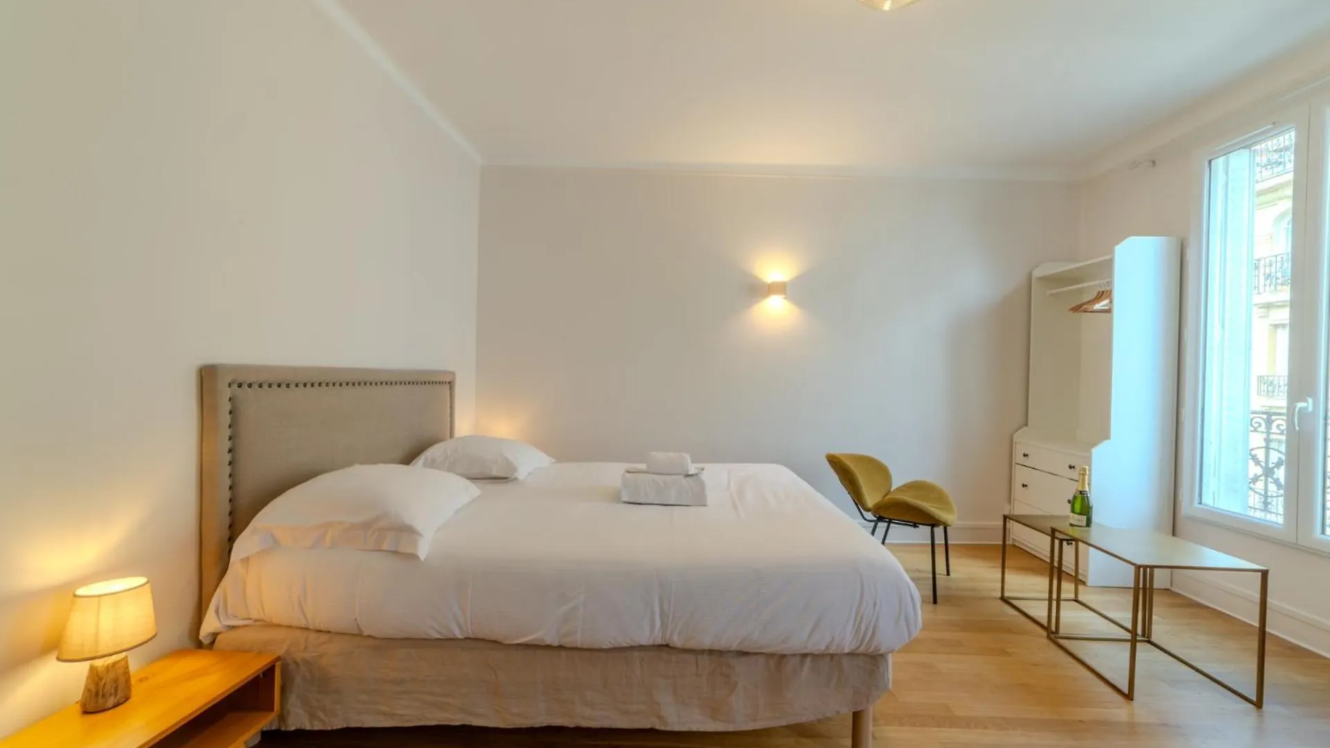 Marais Secret Haven Apartment Paris