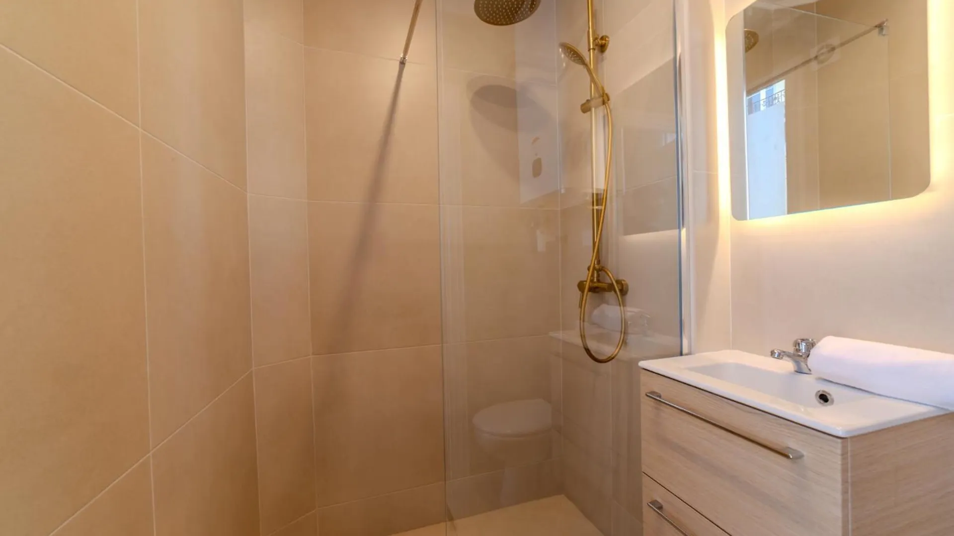 Marais Secret Haven Apartment Paris France