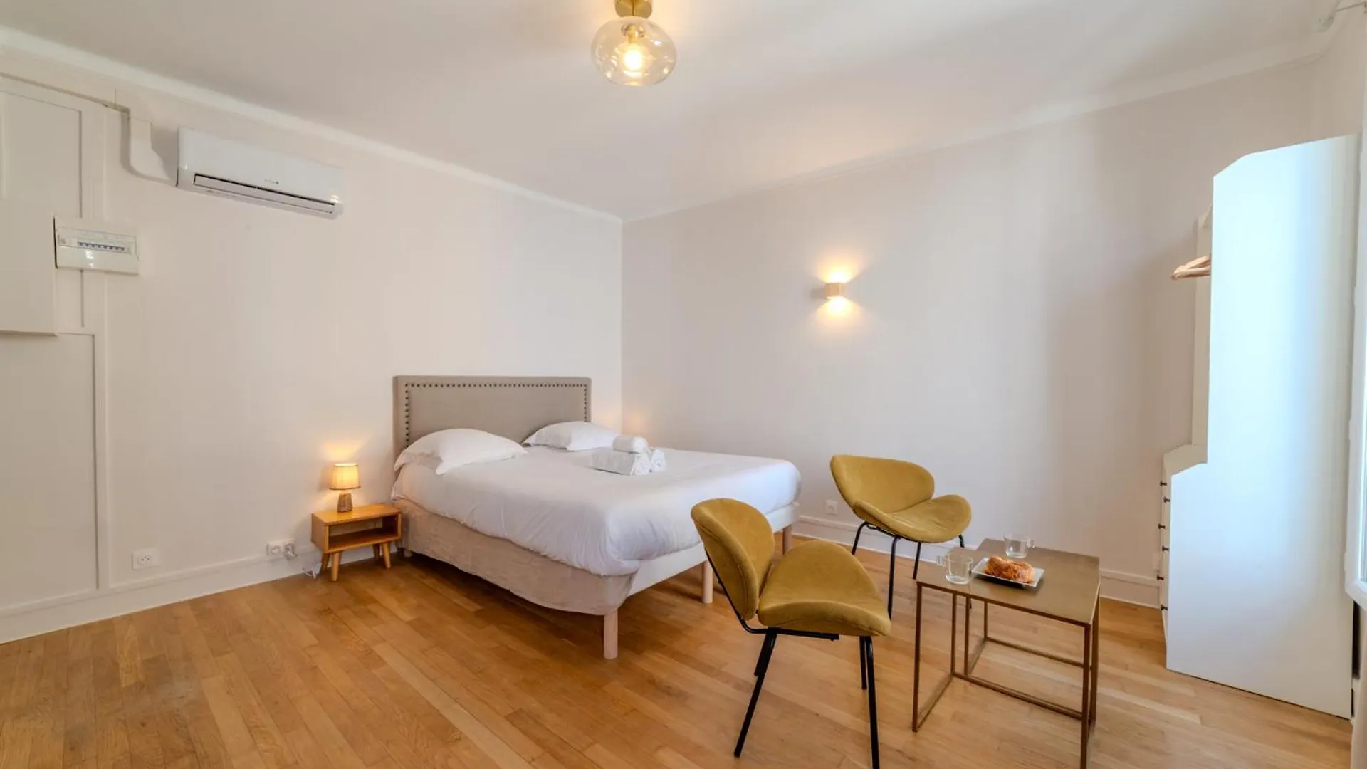 Marais Secret Haven Apartment Paris