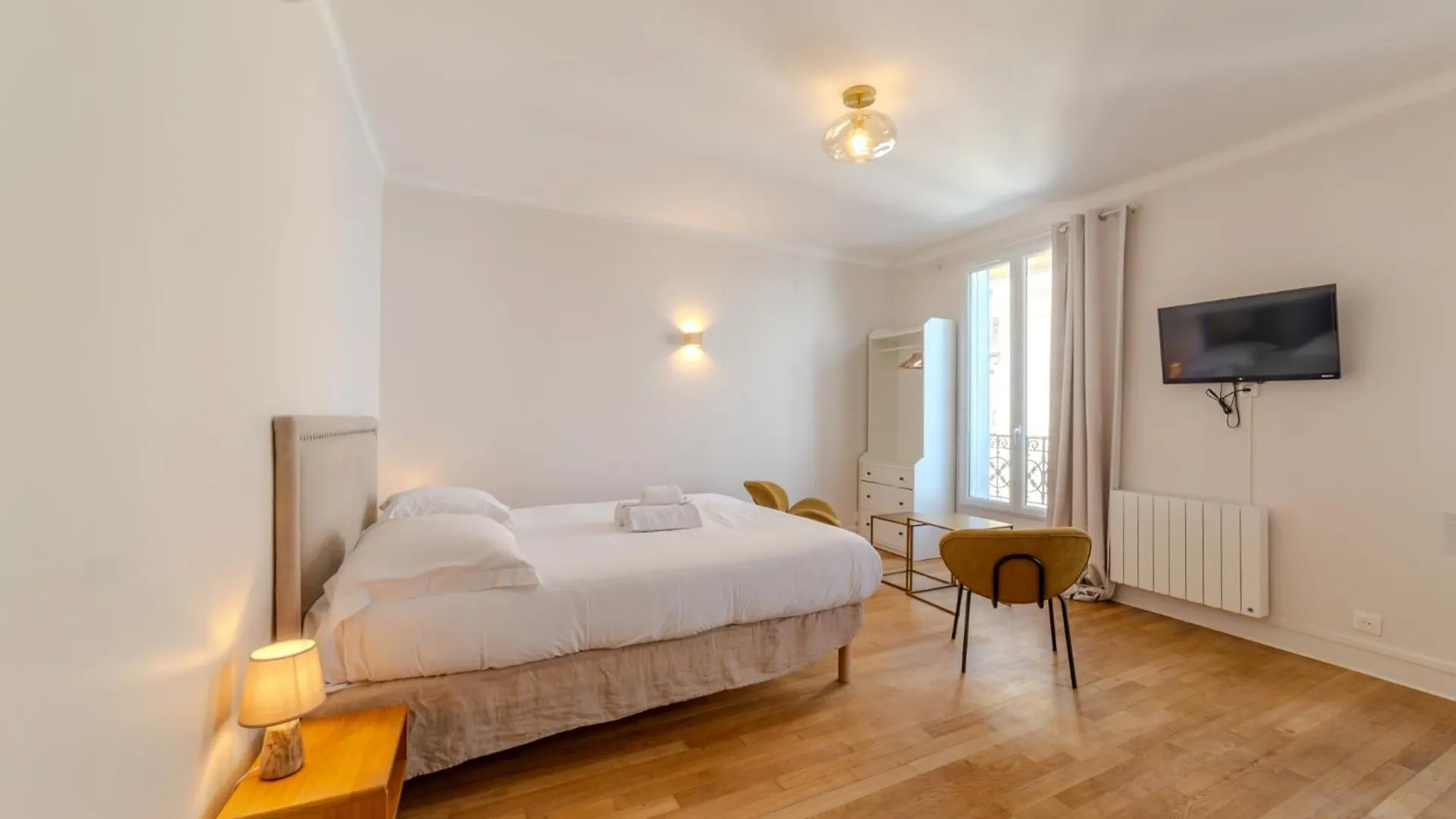 Marais Secret Haven Apartment Paris